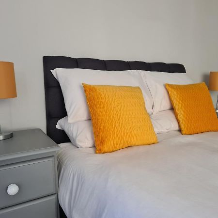 Whole House - 4 Bedrooms - Parking - Sleeps 8 Birmingham Exterior foto