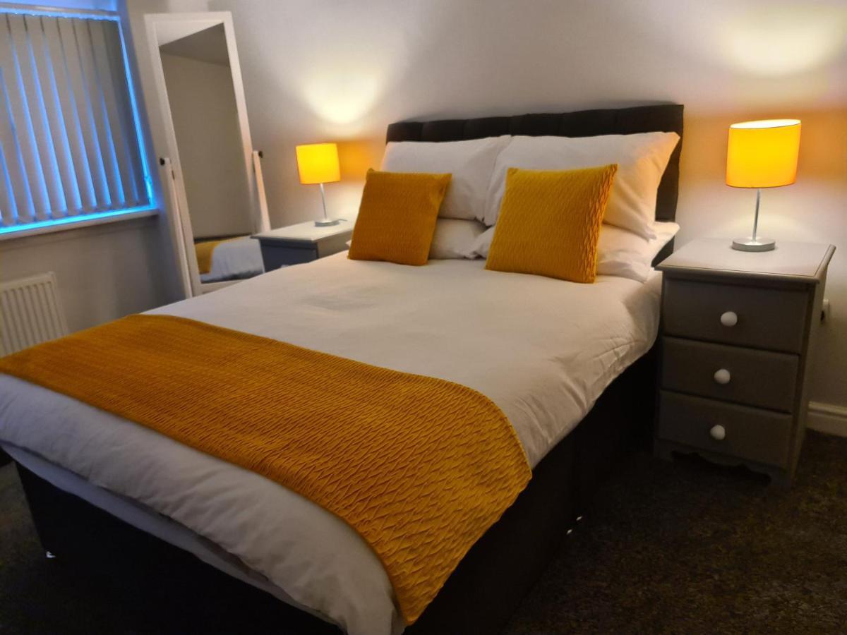 Whole House - 4 Bedrooms - Parking - Sleeps 8 Birmingham Exterior foto